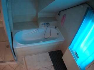 voyeurcam-julmodels-bath-2nd-1 camsoda stream image