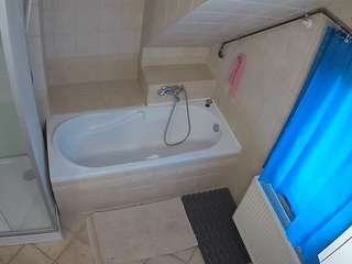 voyeurcam-julmodels-bath-2nd-1 camsoda stream image