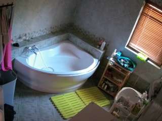 voyeurcam-julmodels-bath-1st-2 camsoda stream image