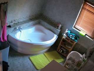 voyeurcam-julmodels-bath-1st-2 camsoda stream image