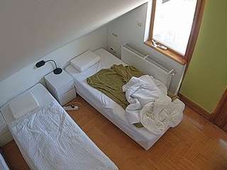 voyeurcam-julmodels-bed-7 camsoda stream image, 19.08.2025 05:10
