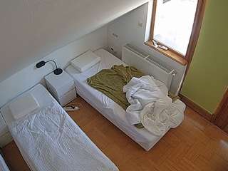 voyeurcam-julmodels-bed-7 camsoda stream image, 19.08.2025 05:10