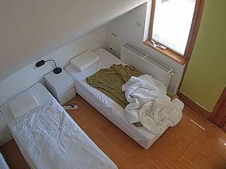 voyeurcam-julmodels-bed-7 camsoda stream image, 19.08.2025 05:10