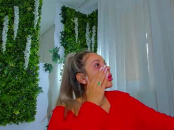 zinasquirts chaturbate stream image