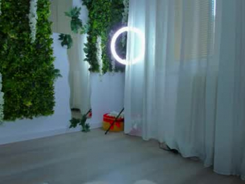 zinasquirts chaturbate stream image