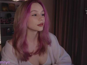 fymryn bongacams stream image