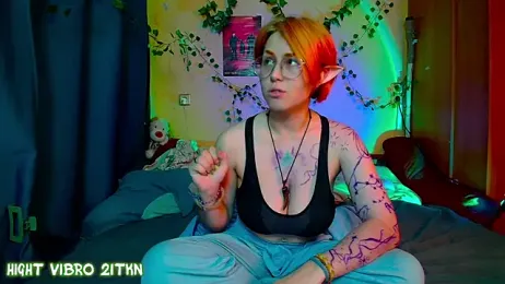 TrickyKitsune stripchat stream image