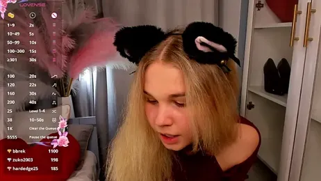 OdetteHarwick stripchat stream image