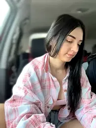 JulliaVegas stripchat stream image