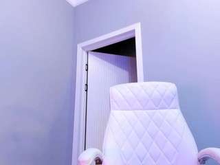 akura011 camsoda stream image