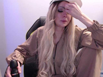 blondalina bongacams stream image