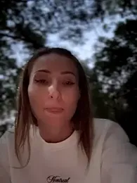 LetsFunKARINA stripchat stream image