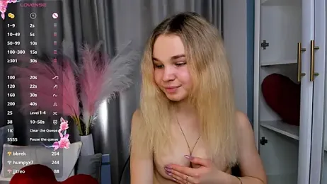 OdetteHarwick stripchat stream image