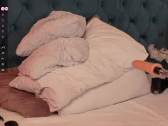 shiny_lily chaturbate stream image