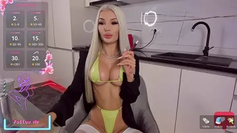 CelyneMay stripchat stream image