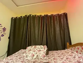 LouleyRanii stripchat stream image