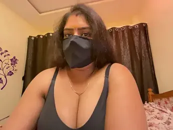 LouleyRanii stripchat stream image