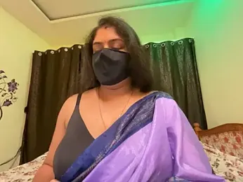 LouleyRanii stripchat stream image