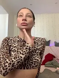 HotCaramellsTV stripchat stream image