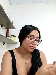 -VICKKY stripchat stream image