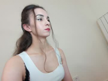 ehotlovea chaturbate stream image