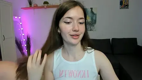 PollyFlame stripchat stream image