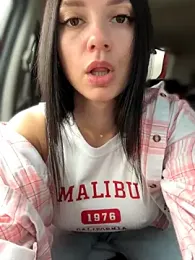 JulliaVegas stripchat stream image