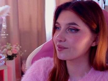 HoneyCherry bongacams stream image