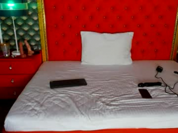 valleriejonnes chaturbate stream image