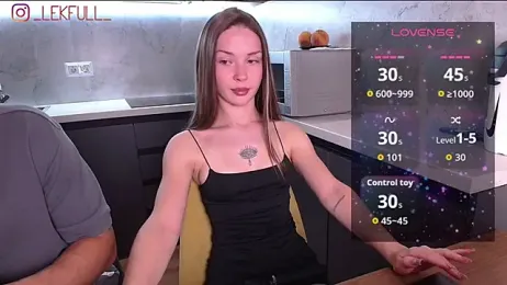 lekfull-kitten stripchat stream image