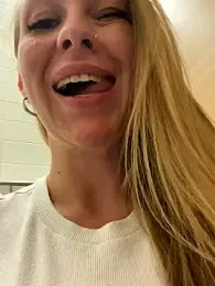 Sweet___Emily stripchat stream image