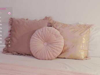 MissEssie bongacams stream image