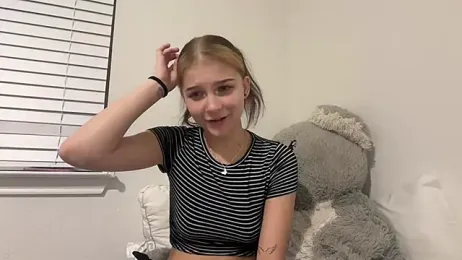 kykybaby4444 stripchat stream image