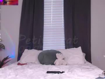 petitebrat chaturbate stream image