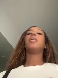 Your_Paris stripchat stream image