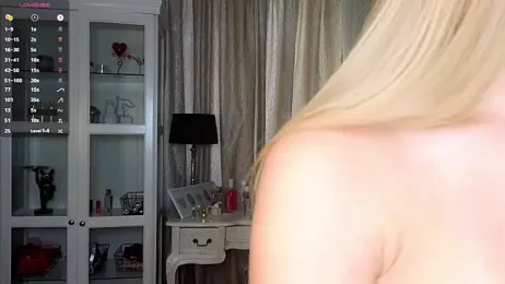 AnneFoxy stripchat stream image