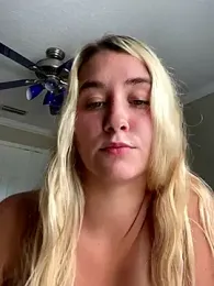 Kaylayoung12 stripchat stream image