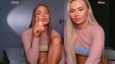 AlexisGraysX stripchat stream image