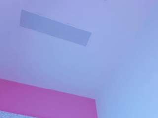 emyliesander camsoda stream image