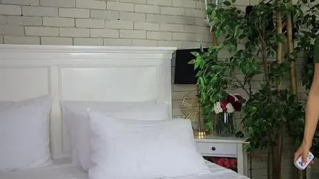 EmillyBronte stripchat stream image