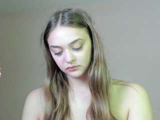 may-flowere camsoda stream image