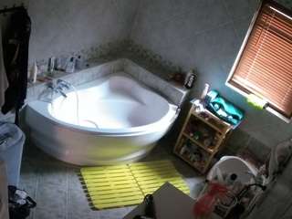 voyeurcam-julmodels-bath-1st-2 camsoda stream image