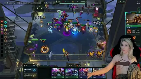 Lisaonthemoon stripchat stream image