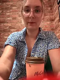 The_Snowwhitee stripchat stream image