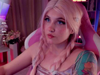 HoneyCherry bongacams stream image