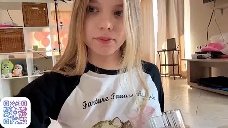 FruityXo stripchat stream image