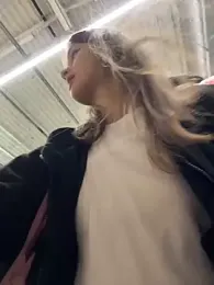 KittyQueeny stripchat stream image