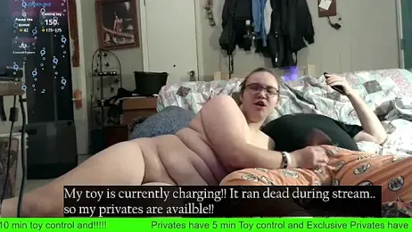 TurtleLady420 stripchat stream image