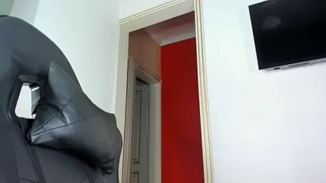 taeni_lara stripchat stream image