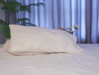 Karollovea bongacams stream image